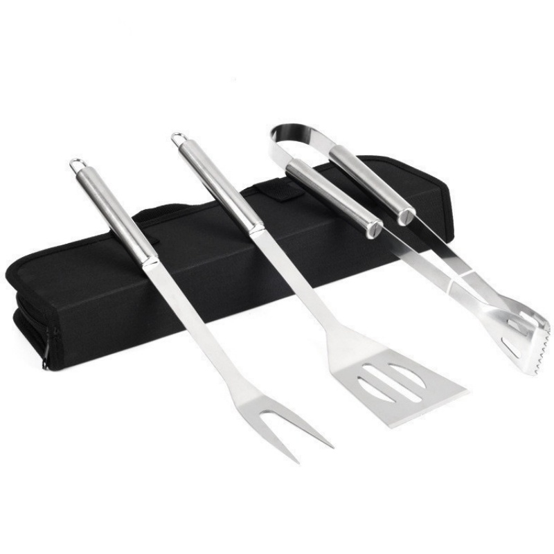 Set di strumenti per barbecue  - Camping Cooking And Dining Set recensione e prezzo